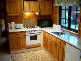 The fully equipped kitchen